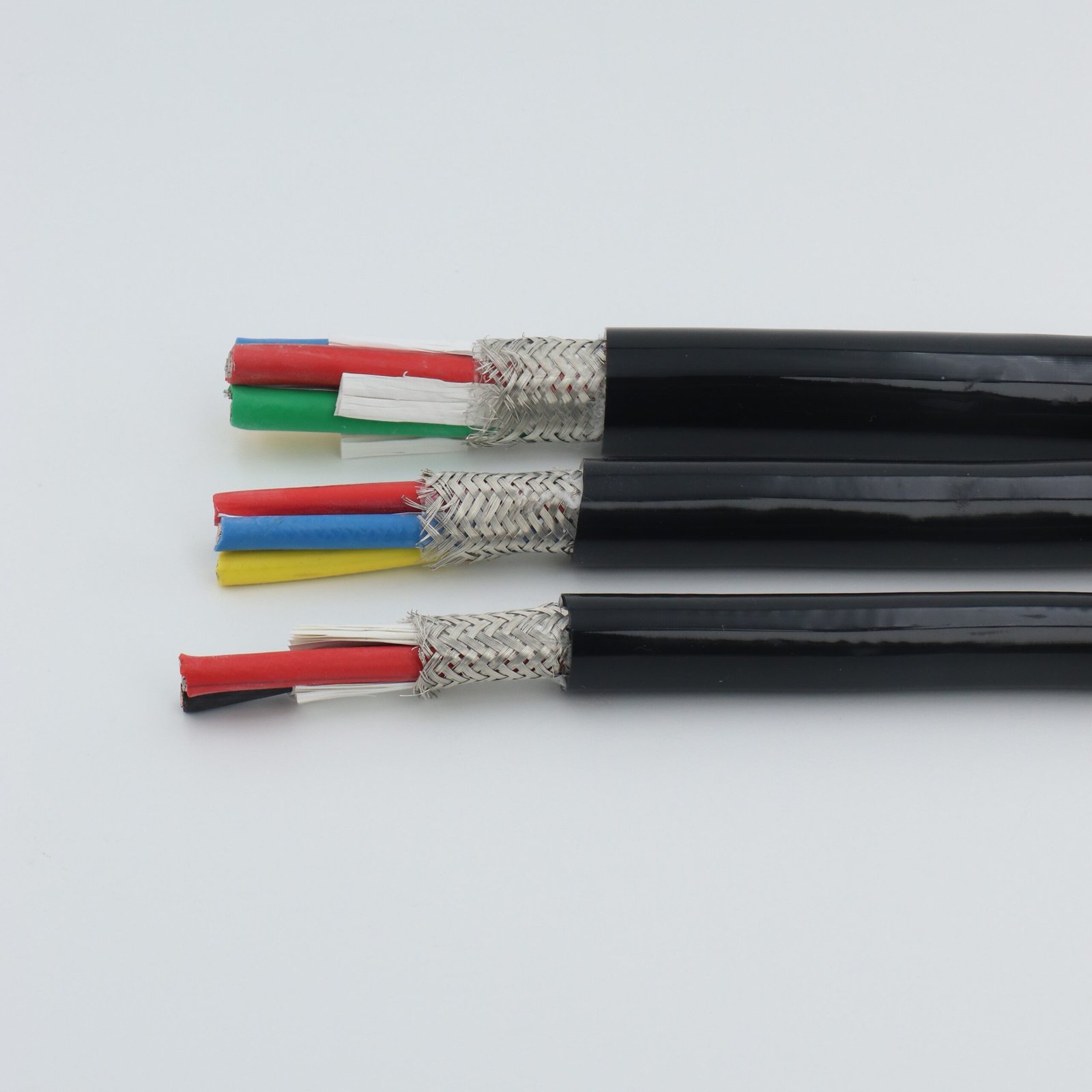 Yuhang field power and transmission cables